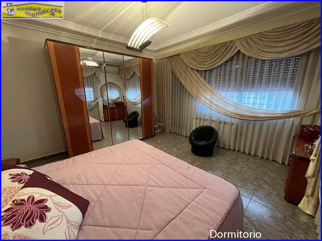 Habitación de Casa o chalet en venta en Murcia con Jardín privado, Terraza y Amueblado