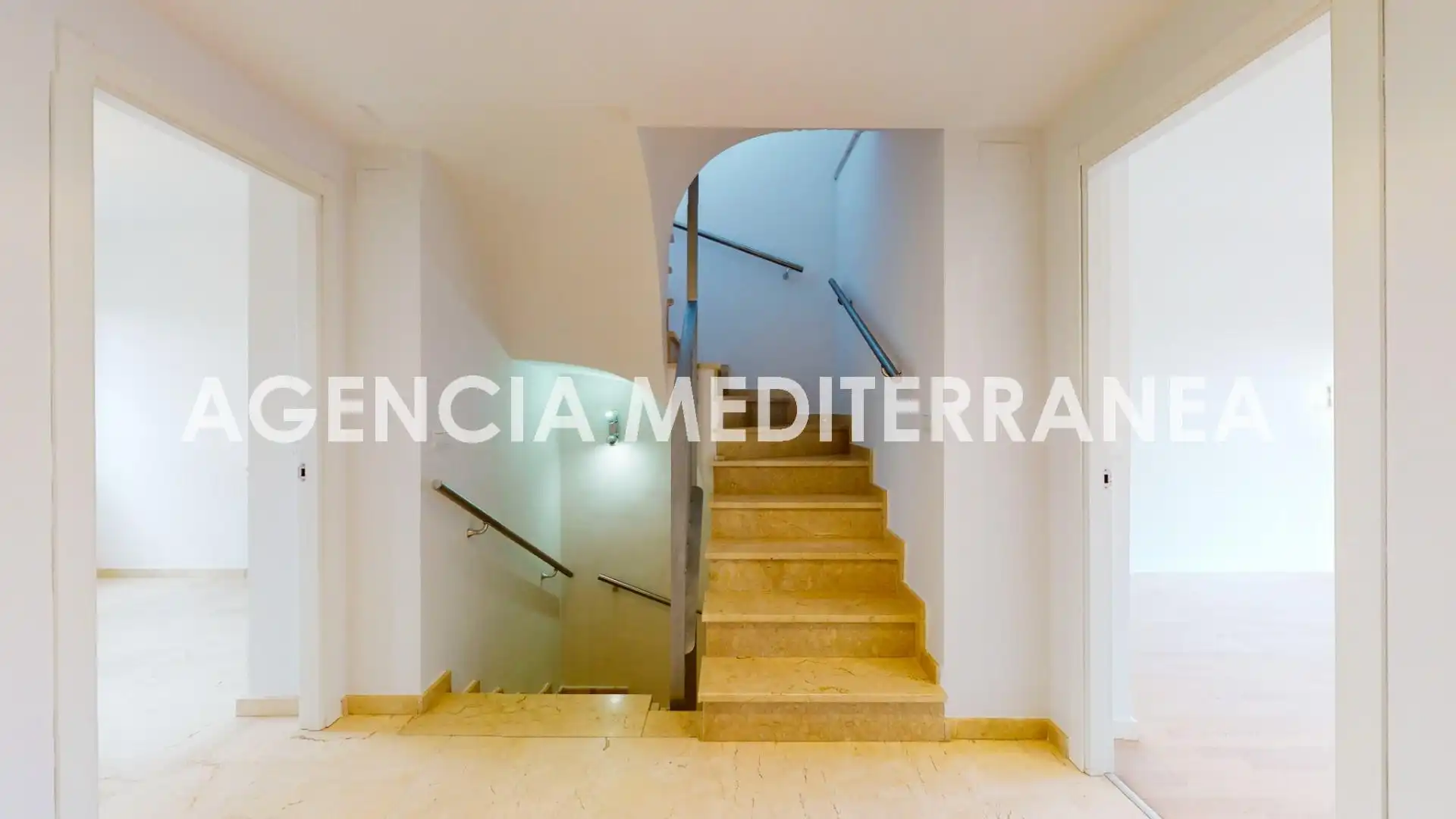 Casa adosada en venta en Calle PUIGCAMPANA, Casas Verdes