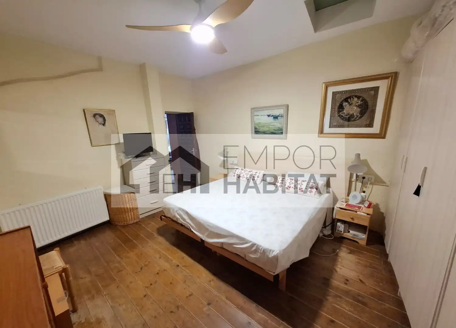 Schlafzimmer von Einfamilien-Reihenhaus zum Verkauf in Llançà mit Klimaanlage, Heizung und Terrasse