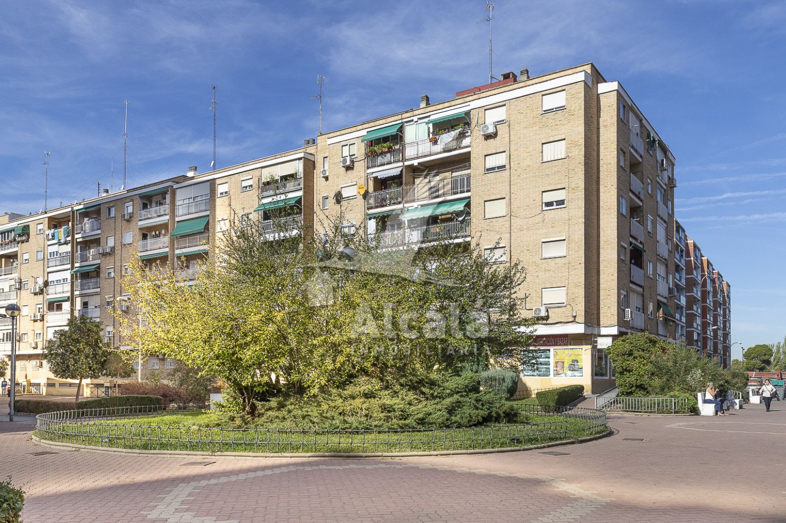 Exterior view of Flat for sale in Alcalá de Henares  with Heating, Terrace and Storage room