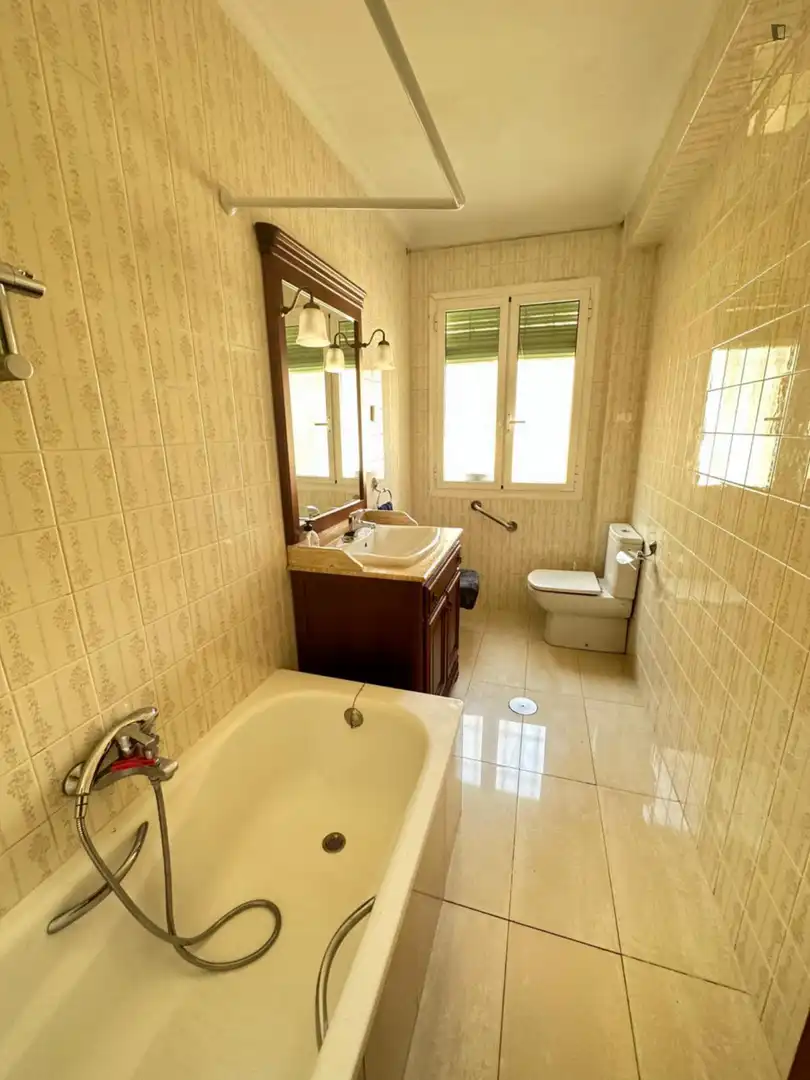 Habitació a Ensanche - Franciscanos