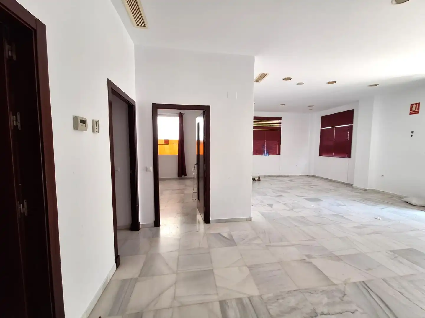 Business premises for sale in Astilleros - La Paz  - Loreto - El Corte Inglés, imagen 5