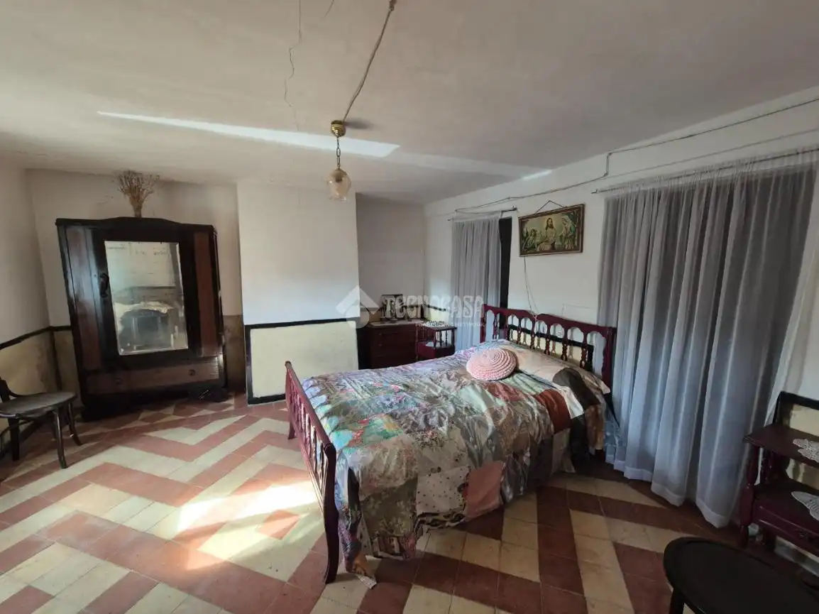 Finca rústica en venda en Sigüenza amb Calefacció i Moblat
