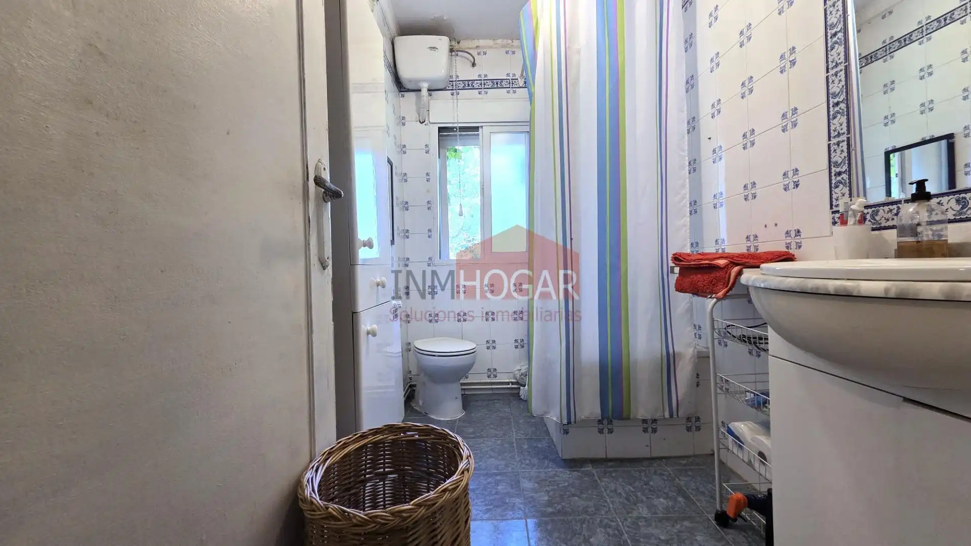 Bany de Casa o xalet en venda en Herradón de Pinares amb Calefacció i Moblat