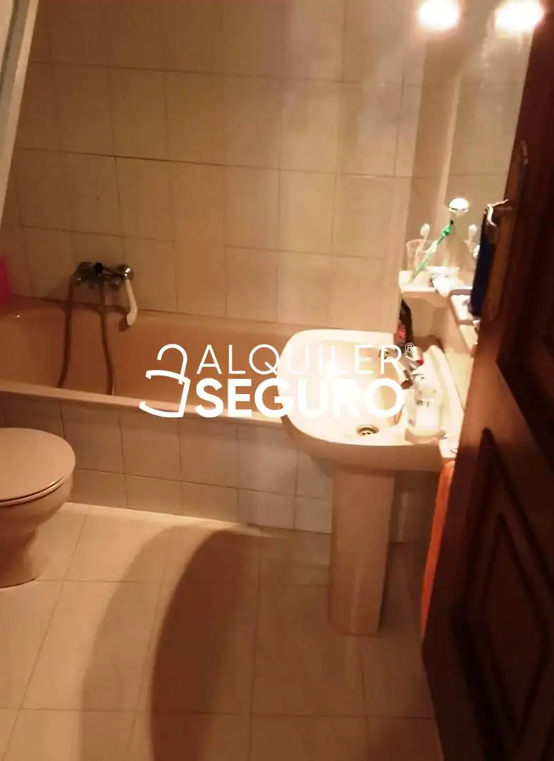 Bany de Casa o xalet de lloguer en Cariño amb Moblat
