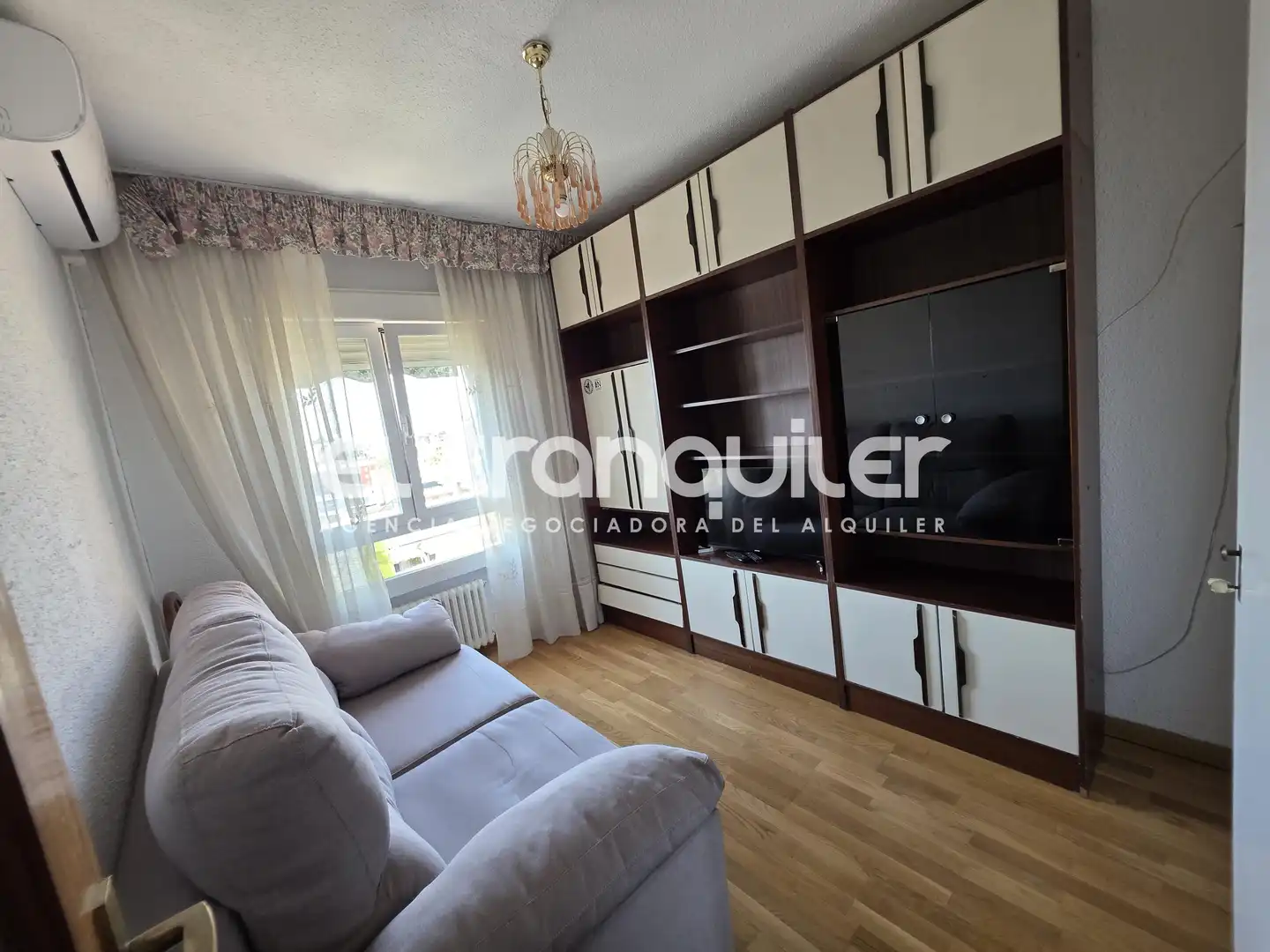 Bedroom of Flat for rent in Madrid  with Air Conditioner, Parquet flooring and Terrace