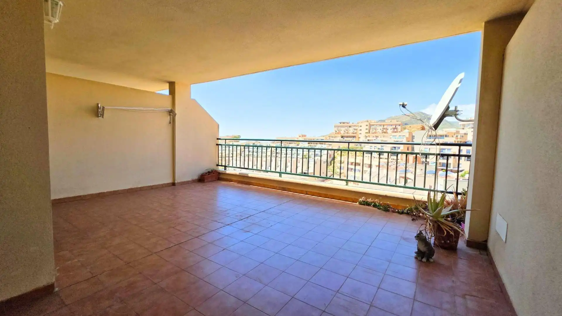 Terraza de Piso en venta en Roquetas de Mar con Jardín privado, Terraza y Piscina comunitaria