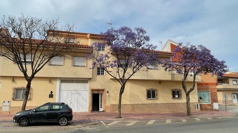 EDIFICIO EN BALSICAS CON OPCIÓN A TRES VIVIENDAS INDEPENDIENTES!