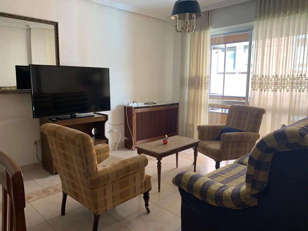 Living room of Flat for rent in Cuenca  with Heating, Terrace and Furnished