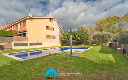 Swimming pool of Single-family semi-detached for sale in L'Ametlla del Vallès  with Air Conditioner, Heating and Private garden