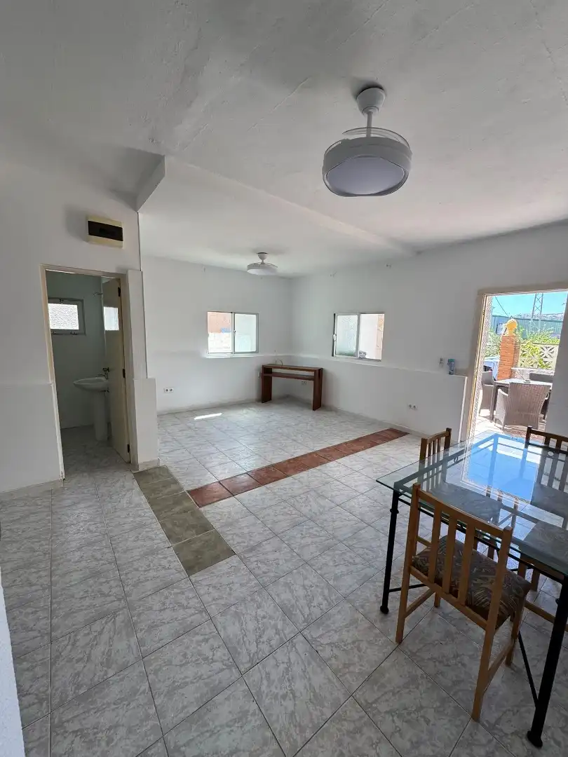 Flat for rent in Las Lagunas