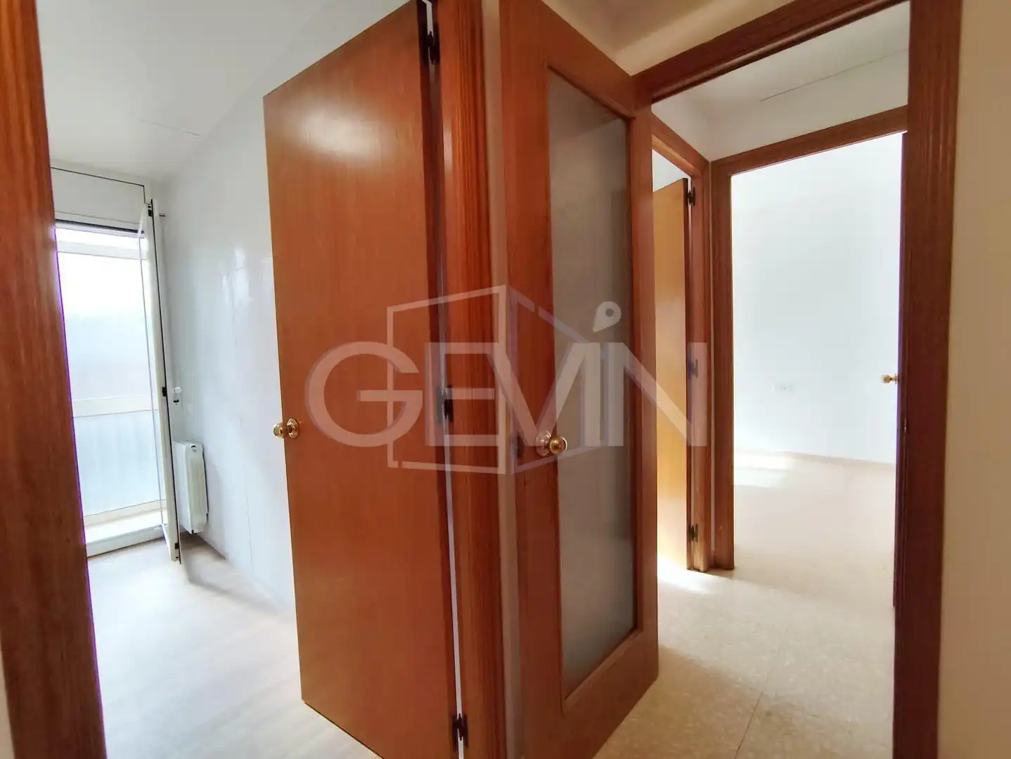 Habitación de Piso en venta en Santa Perpètua de Mogoda con Aire acondicionado, Trastero y Balcón