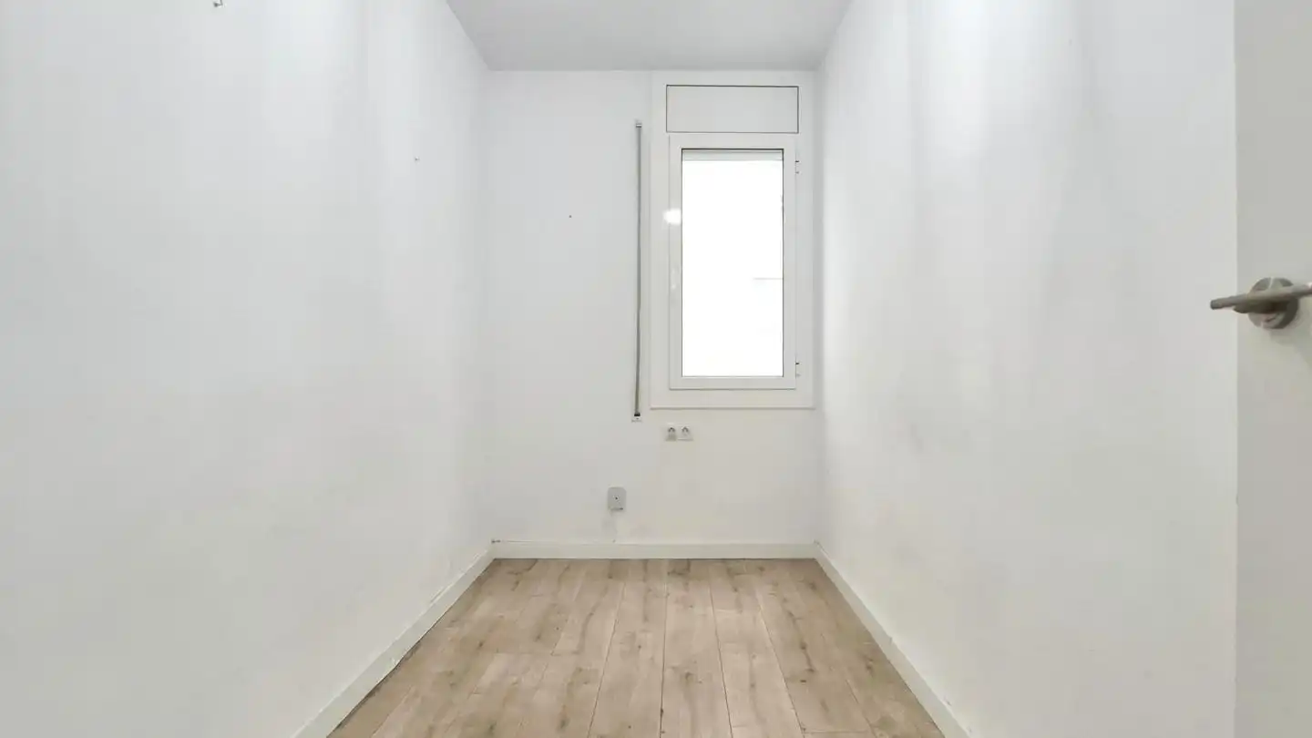 Bedroom of Flat for sale in Terrassa  with Parquet flooring and Alarm