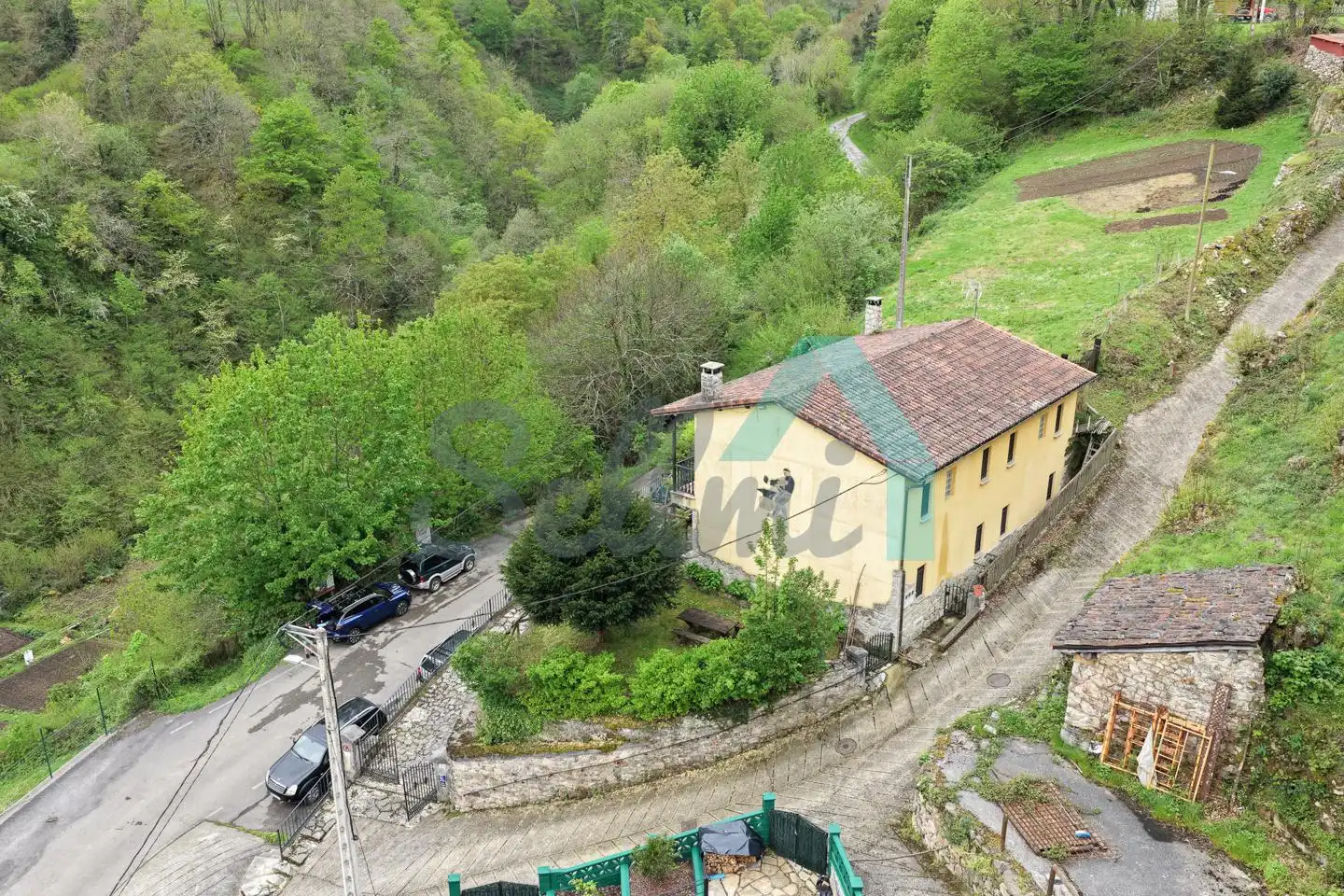 Vista exterior de Casa o chalet en venta en Quirós con Calefacción, Jardín privado y Terraza