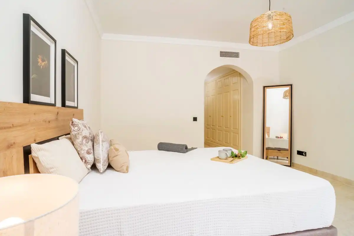 Habitación de Piso en venta en Marbella con Aire acondicionado, Calefacción y Jardín privado