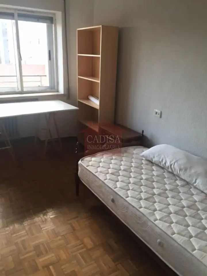 Schlafzimmer von Wohnung zum Verkauf in Salamanca mit Heizung, Parkett und Möbliert