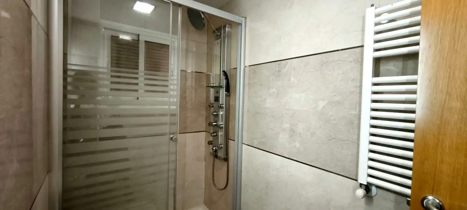 Bany de Pis en venda en Zaragoza amb Aire condicionat i Calefacció