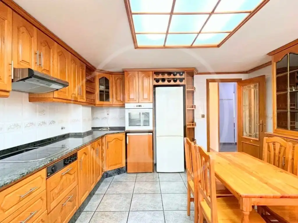 Appartamento con balcone in vendita a Plaza Rafael Atard, imagen 4