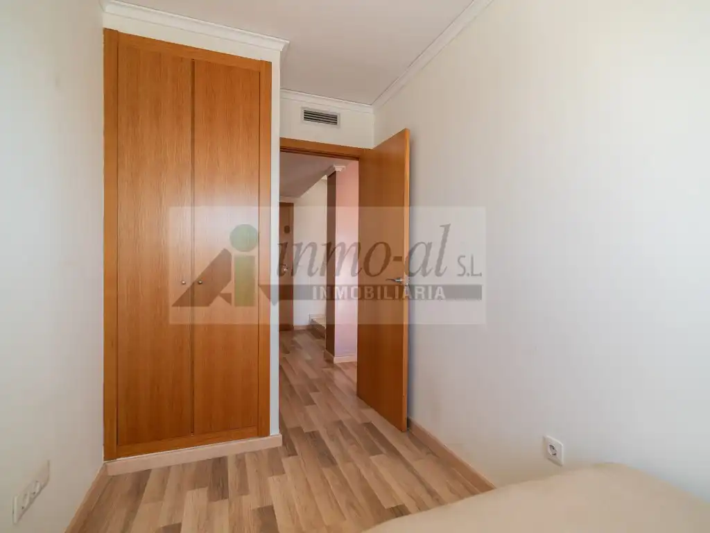 Habitación de Ático en venta en Almazora / Almassora con Aire acondicionado, Terraza y Balcón