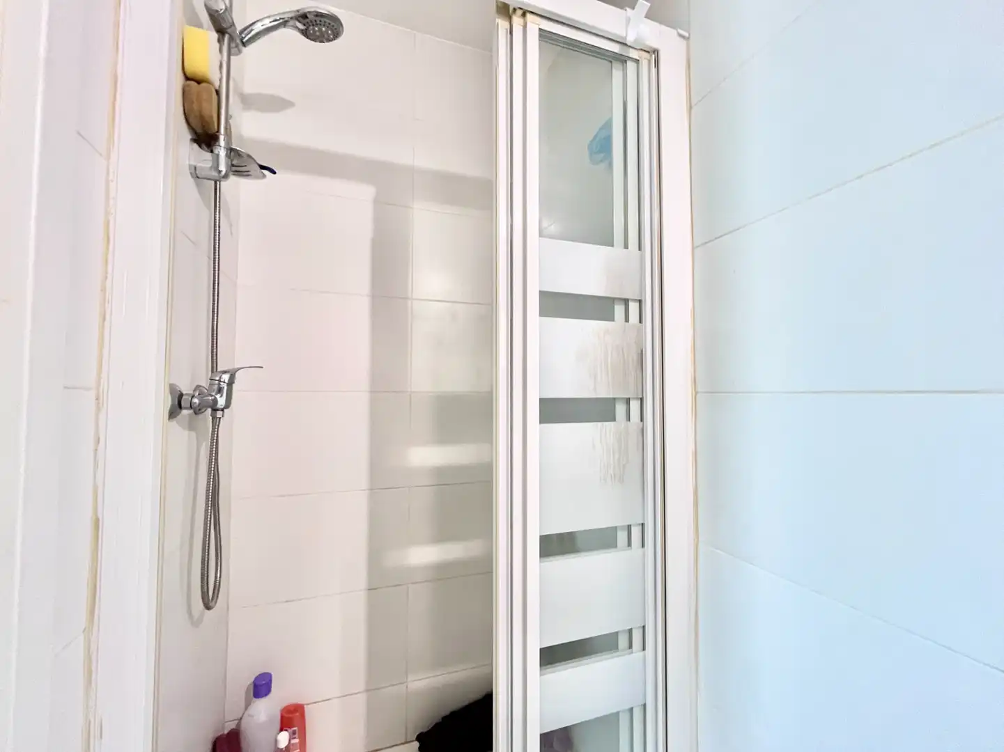 Bathroom of Office for sale in Barcelona  with Air Conditioner