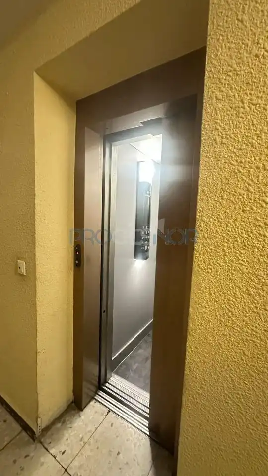 Piso en venta en León Capital  con Calefacción, Terraza y Amueblado