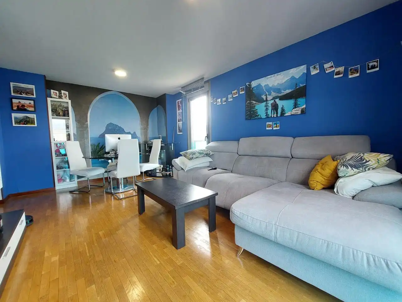 Sala de estar de Piso en venta en Gijón  con Calefacción, Trastero y Amueblado