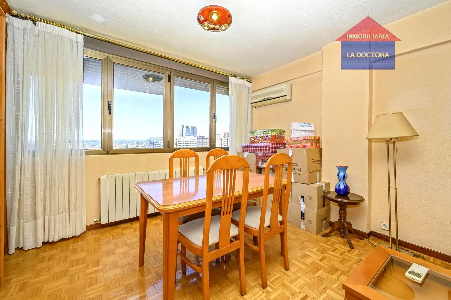 Sala de estar de Piso en venta en Madrid con Aire acondicionado, Calefacción y Parquet