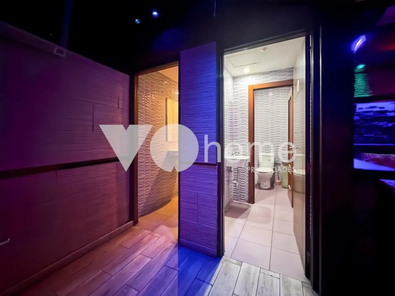 Badezimmer von Geschaftsraum zum Verkauf in Madrid mit Klimaanlage