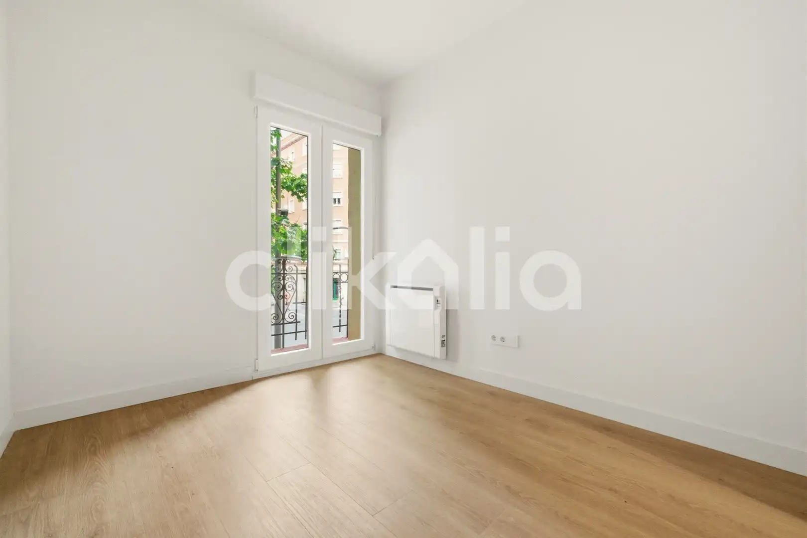 Schlafzimmer von Wohnung zum Verkauf in Madrid mit Klimaanlage, Heizung und Terrasse