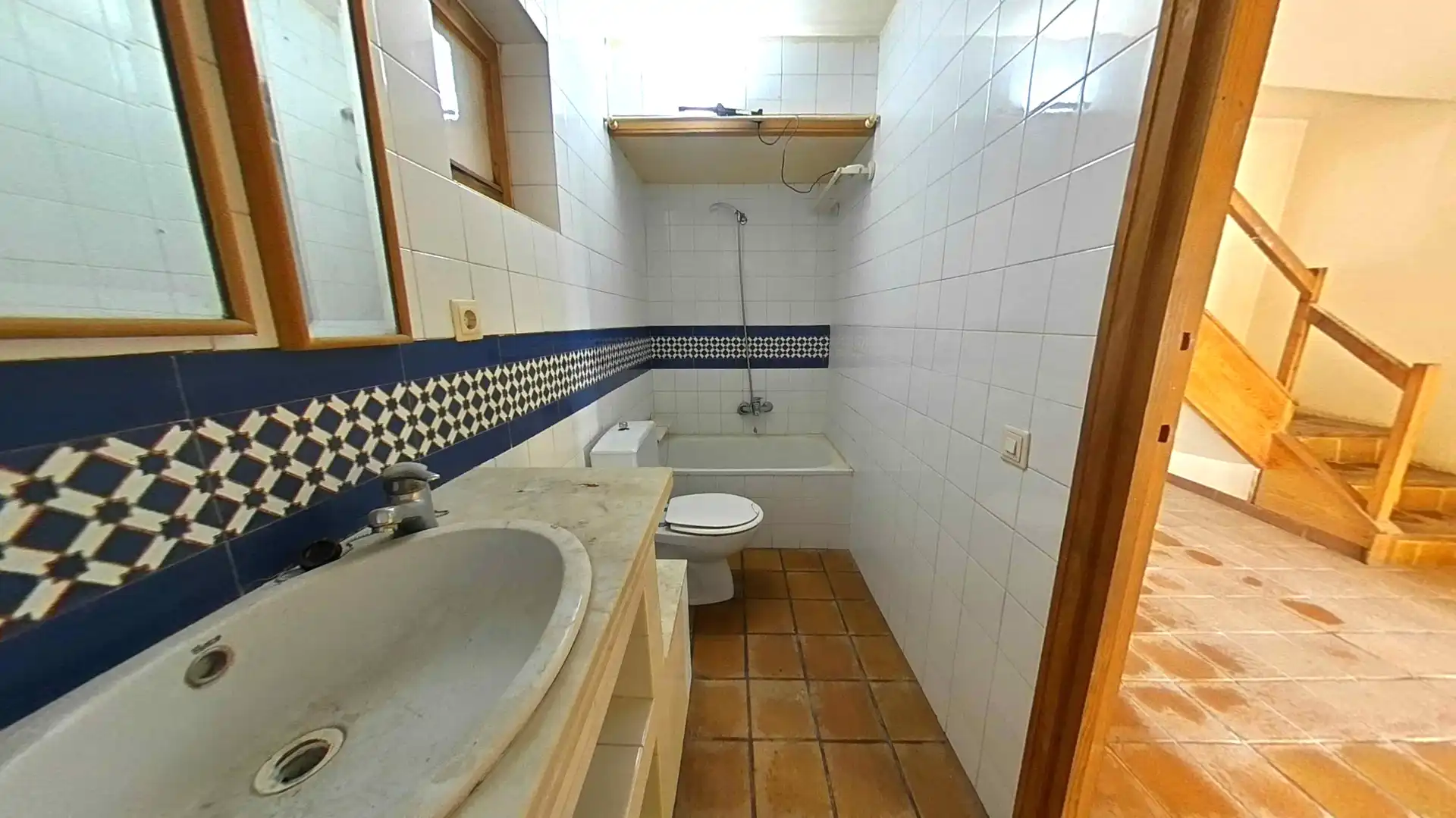 Baño de Casa adosada en venta en Galar con Calefacción, Terraza y Horno