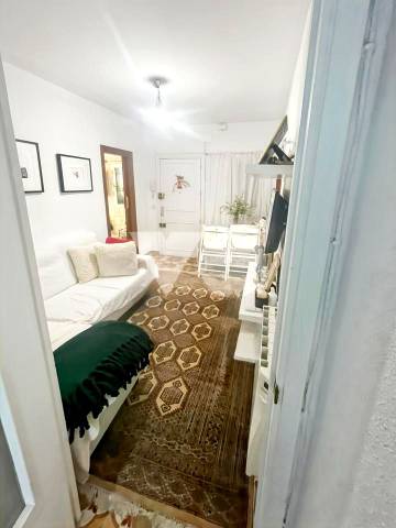 Piso en Venta en De José Villena en Ventas