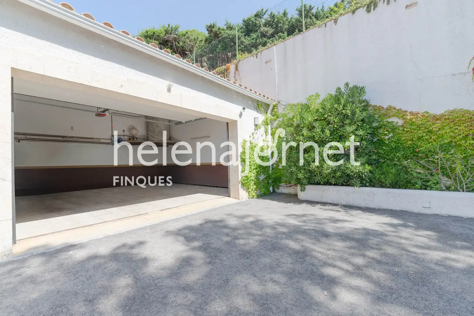 Aparcament de Casa o xalet en venda en Sant Feliu de Guíxols amb Aire condicionat, Calefacció i Terrassa