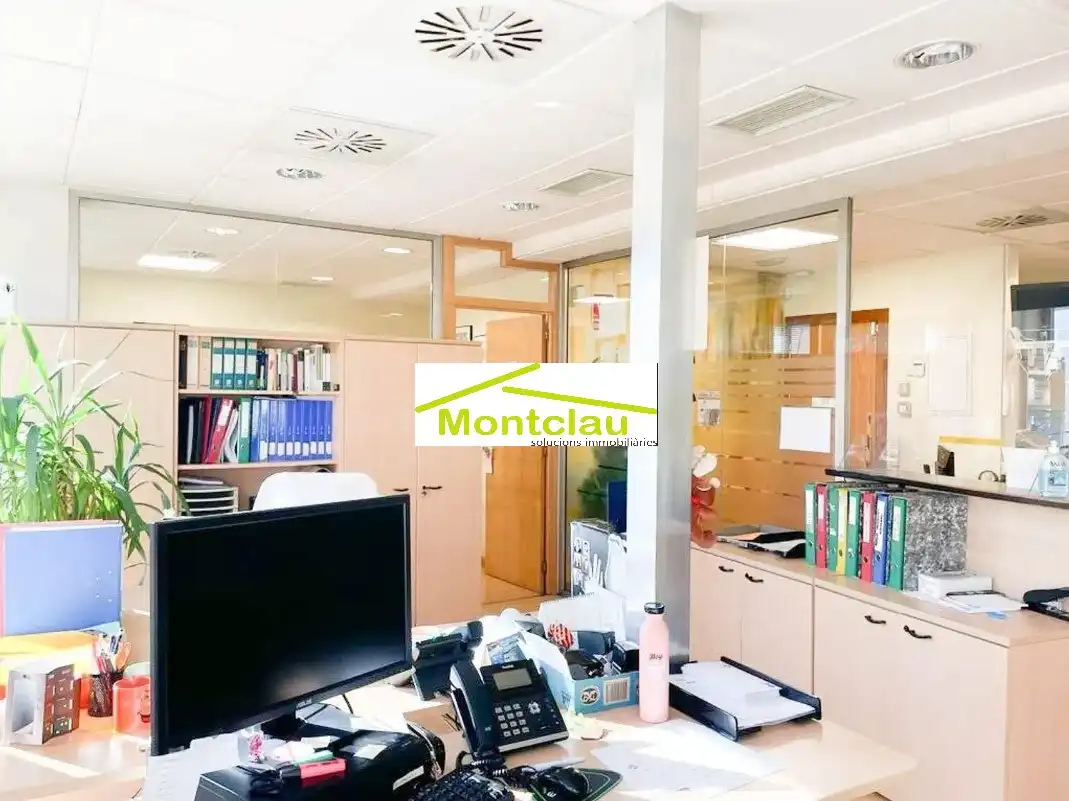 Office for rent in Mollet del Vallès  with Air Conditioner
