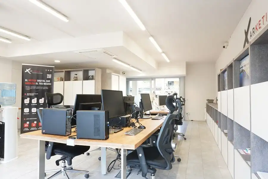 Business premises for sale in Olot, imagen 3