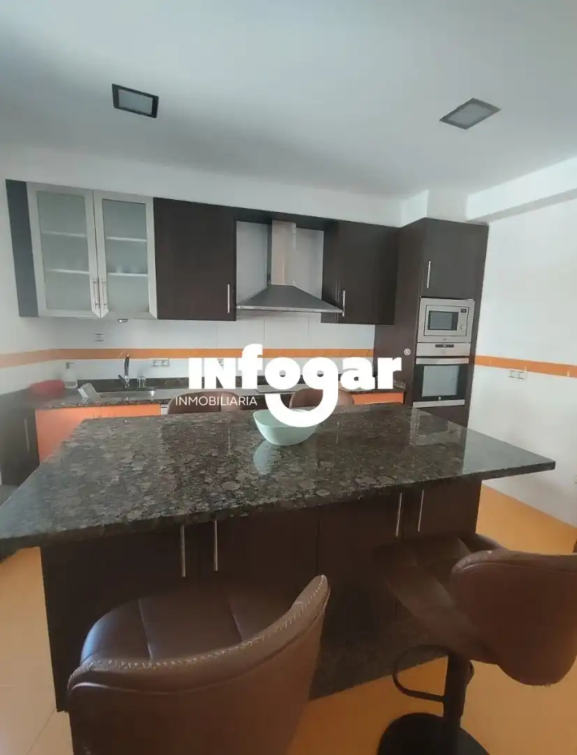 Cuina de Casa o xalet de lloguer en A Guarda   amb Aire condicionat, Calefacció i Jardí privat