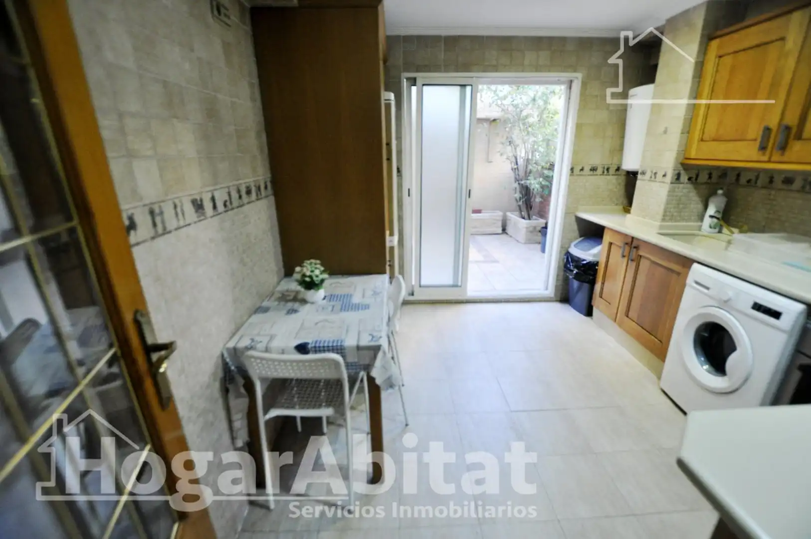 Küche von Wohnung zum Verkauf in Valencia mit Klimaanlage, Parkett und Terrasse