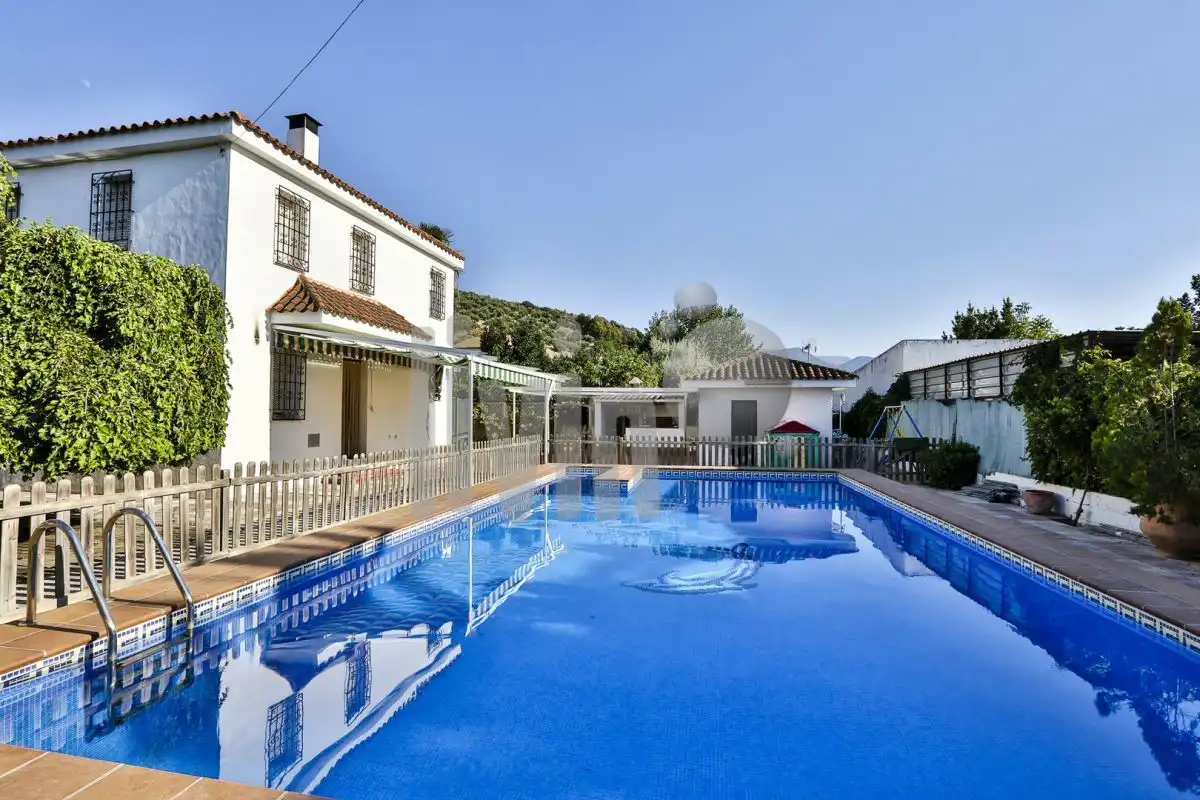 Piscina de Casa o chalet en venta en Jaén con Aire acondicionado, Jardín privado y Terraza
