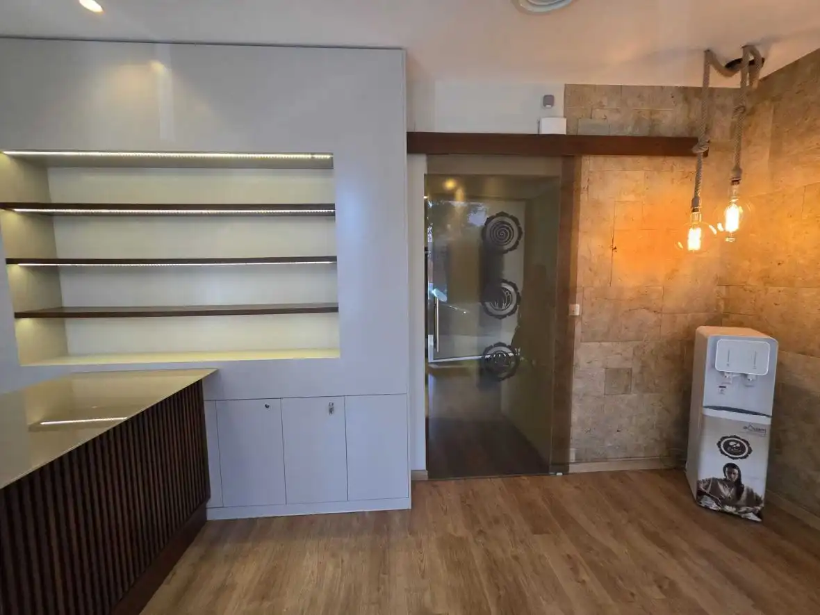 Local comercial de lloguer a Av. de Ansaldo, imagen 18