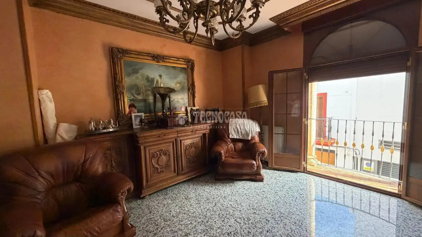 Sala d'estar de Pis en venda en Jaén amb Aire condicionat i Calefacció