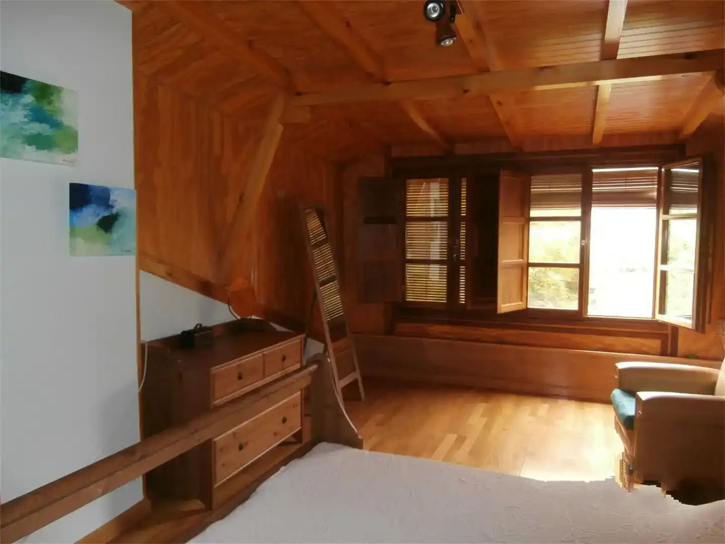 Dormitori de Casa o xalet en venda en Ponferrada amb Parquet, TV i Balcó
