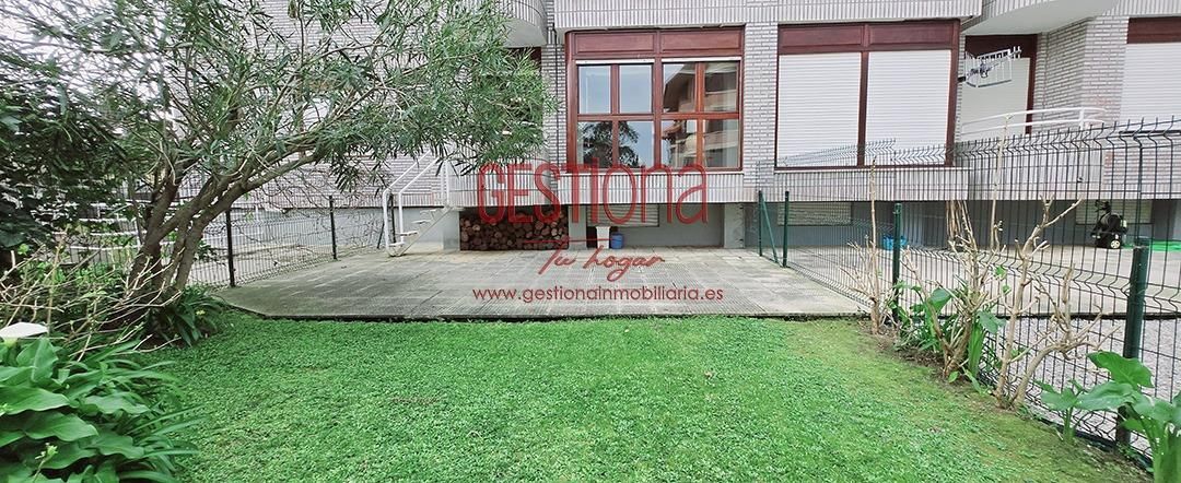 Vista exterior de Planta baixa en venda en Noja amb Calefacció, Jardí privat i Terrassa