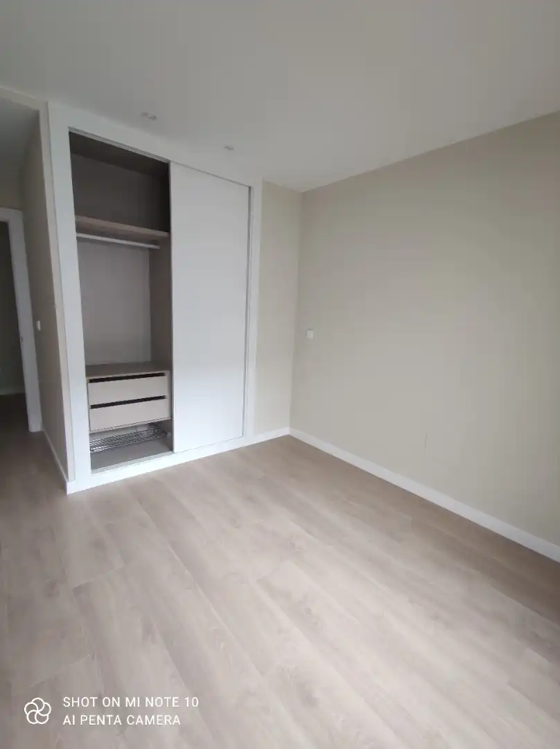 Habitación de Piso en venta en A Coruña Capital  con Calefacción, Parquet y Terraza