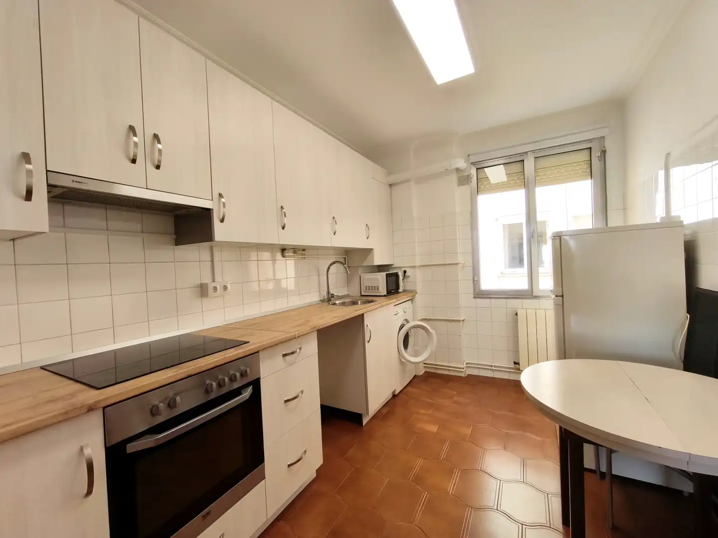 Kitchen of Flat for rent in  Logroño  with Furnished