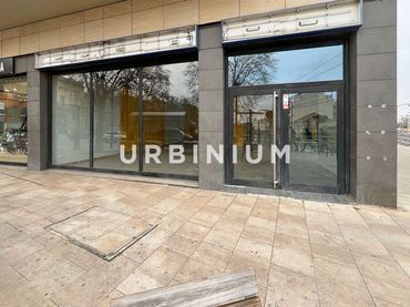 Local comercial de lloguer a Carrer Vilallonga
