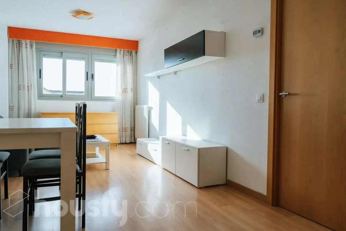 Sala de estar de Piso de alquiler en Valdemoro con Parquet y Amueblado