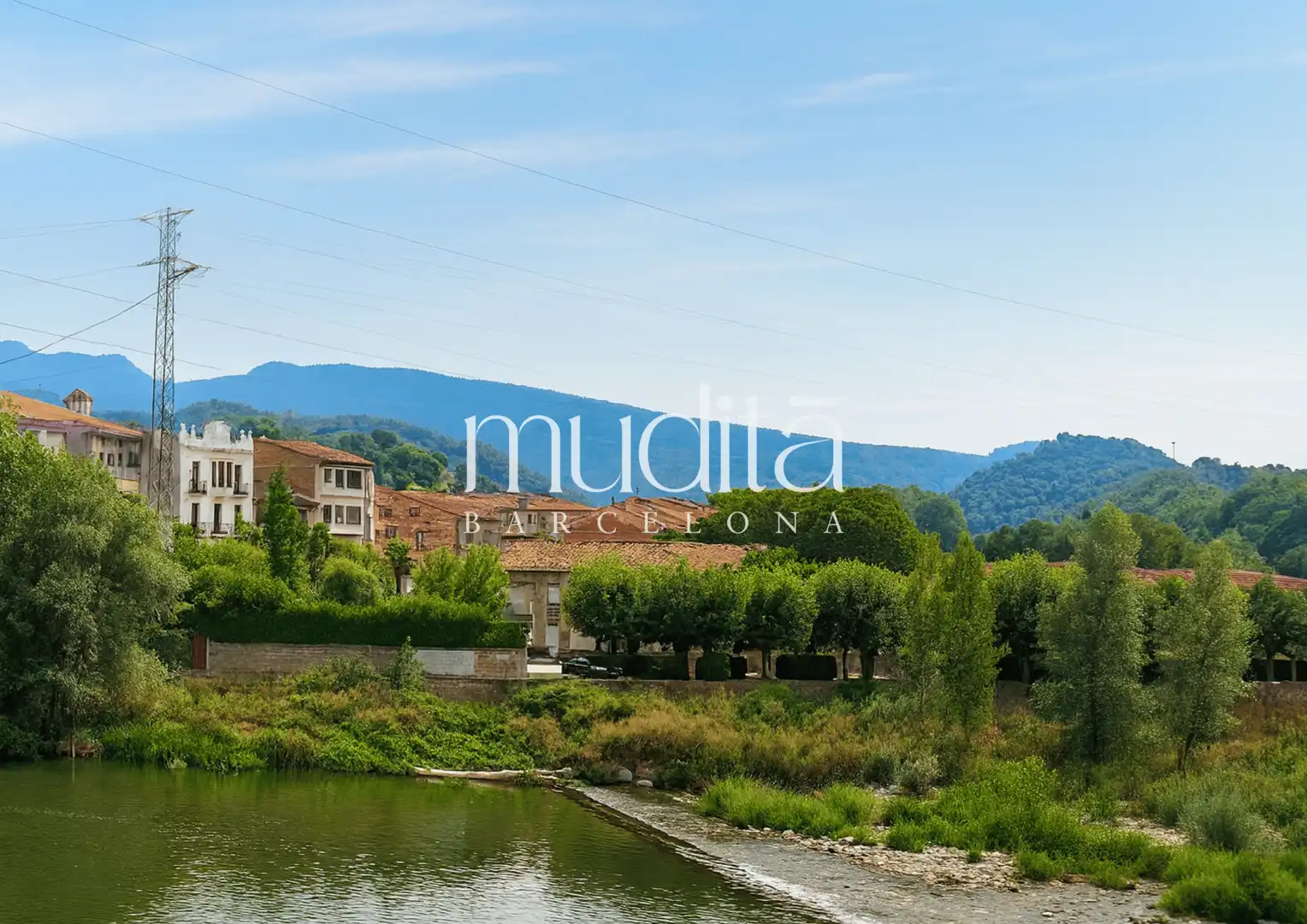 Vista exterior de Apartament en venda en Sant Quirze de Besora amb Forn i Balcó