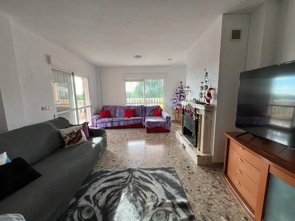 Sala d'estar de Casa o xalet en venda en Polop amb Calefacció, Jardí privat i Terrassa