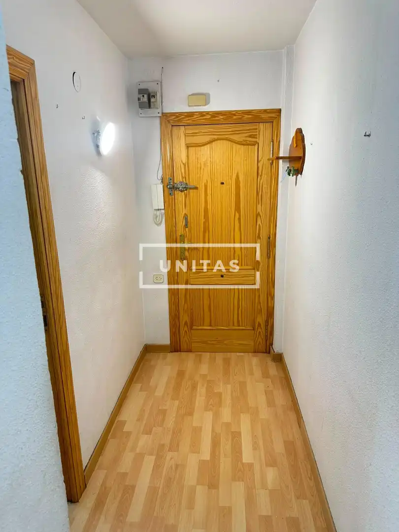 Piso en venta en Alicante / Alacant con Parquet y Trastero