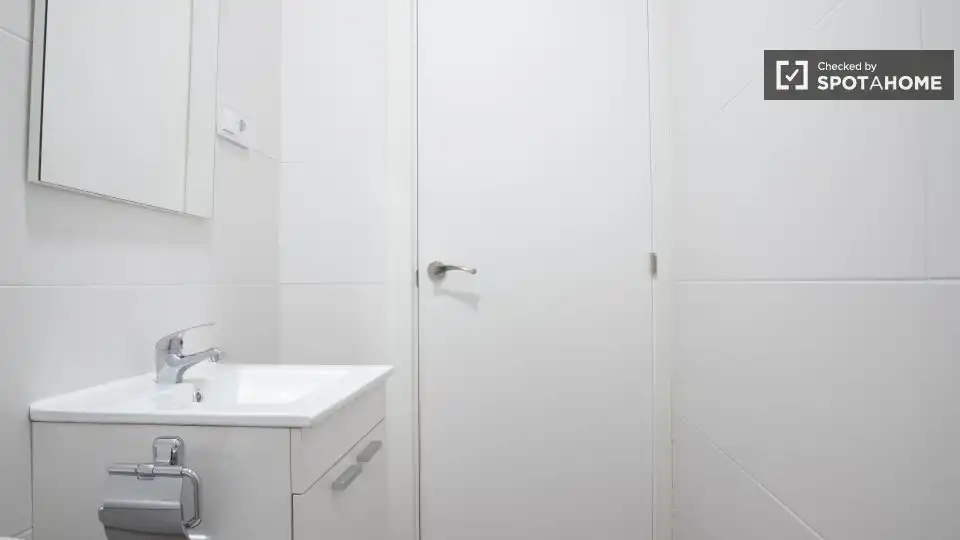 Room in Juan de la Cierva
