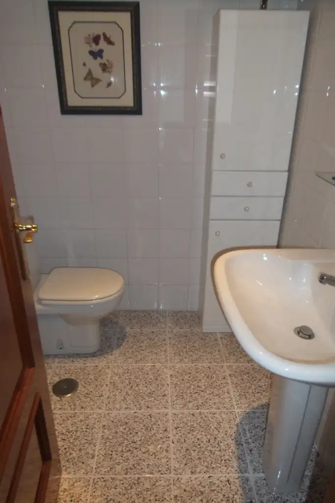 Bany de Casa o xalet en venda en Alhaurín de la Torre amb Aire condicionat, Jardí privat i Piscina